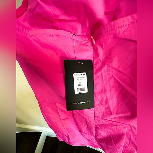 Brand #NWT Strapless #Barbie mini dress! SOLD OUT in STORES!! Size XS - Picture 6 of 7